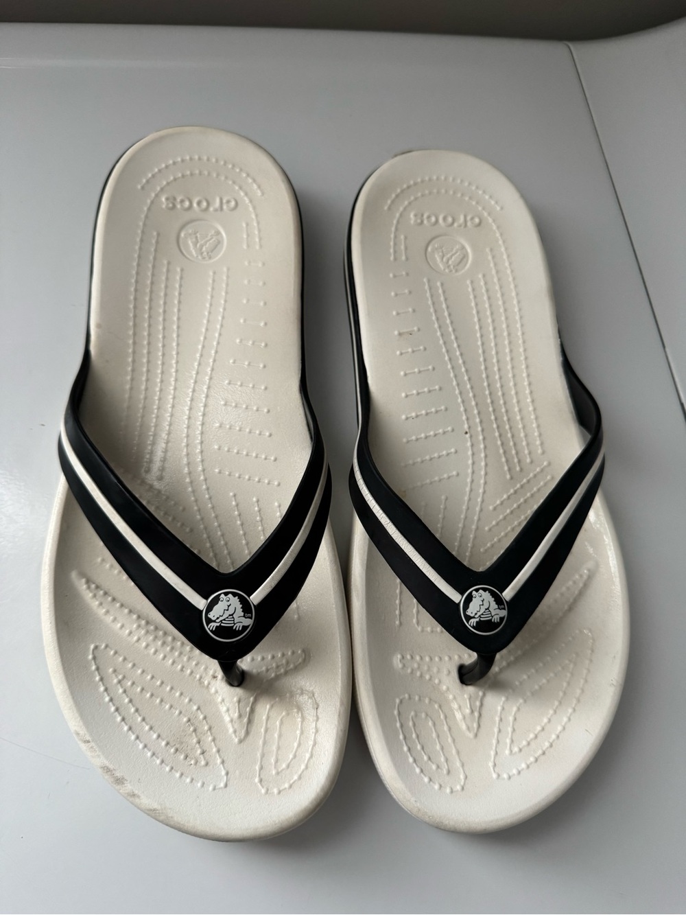 CROCS Unisex Bayaband Flip Flops Men 10 Women 12